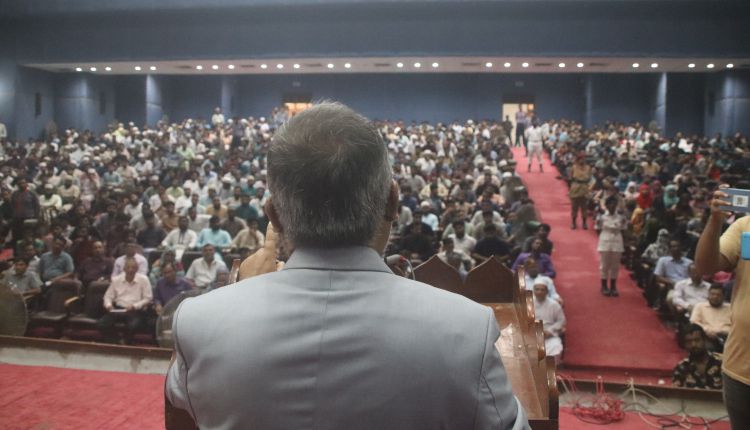 Students exchange meeting with new EB VC