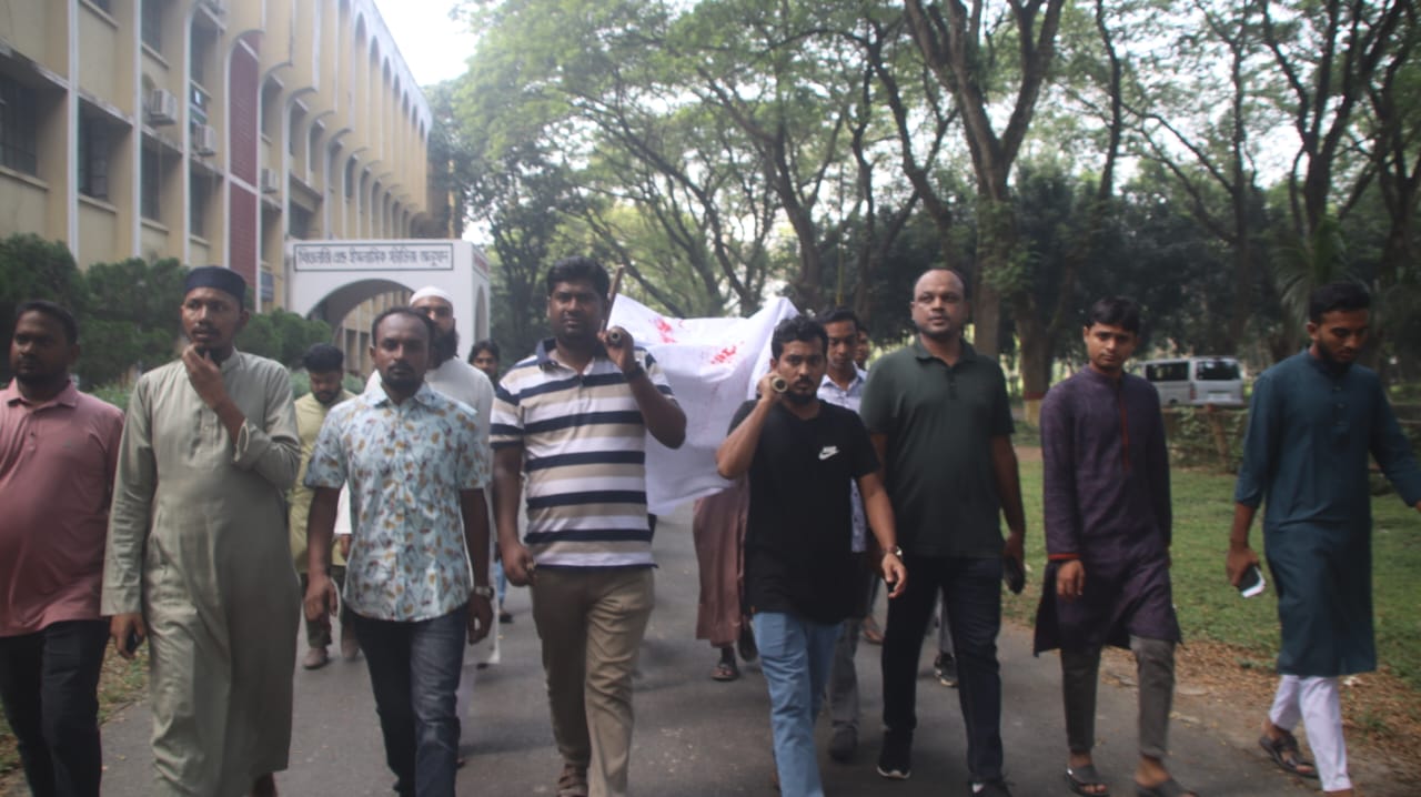 Coffin procession in EB demanding justice for Sajid's murder; CID holds review meeting with students
