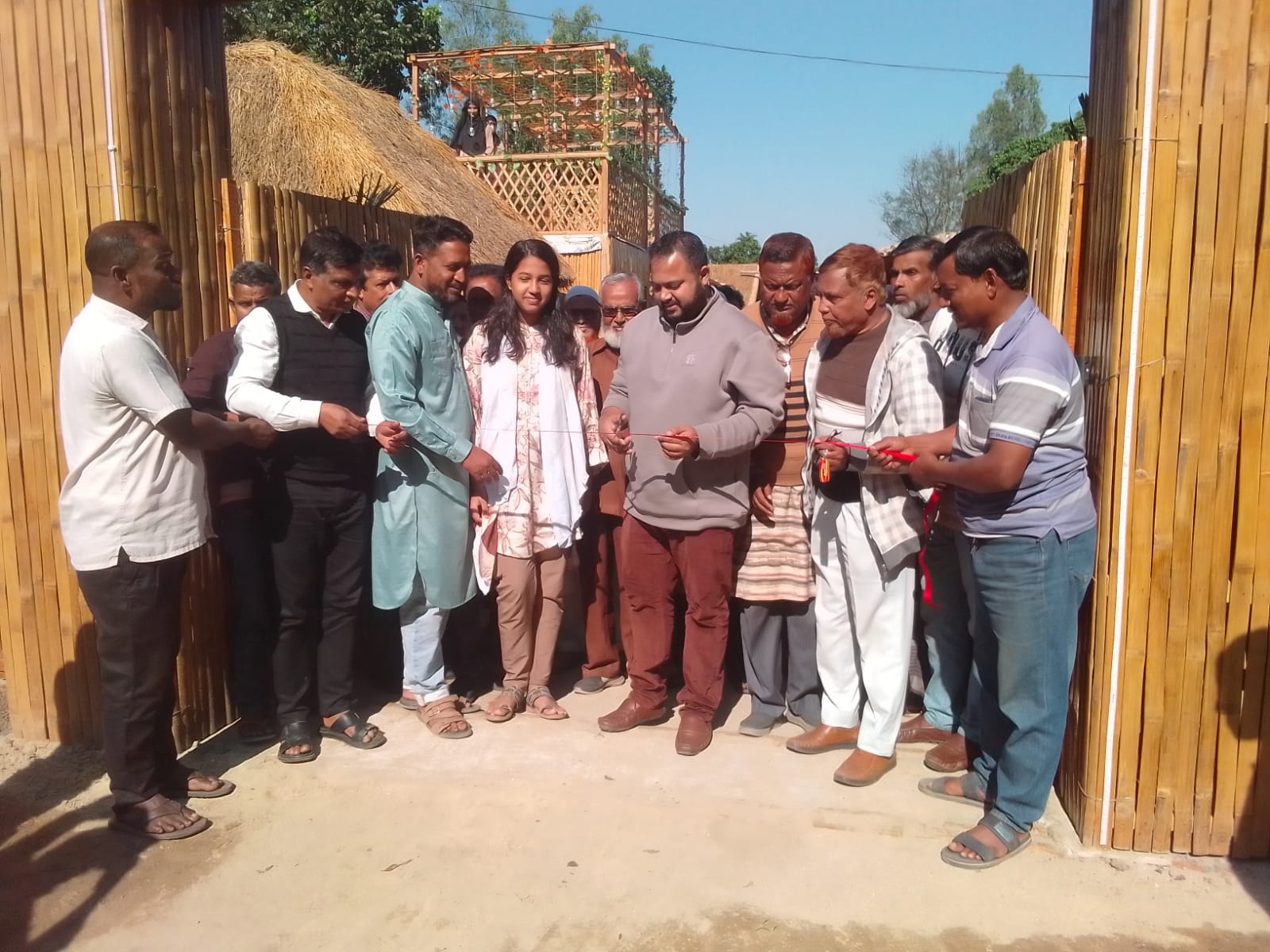 তেতুলিয়ায় ‘বাঁসের ছাউনি ক্যাফে অ্যান্ড রিসোর্ট’-এর শুভ উদ্বোধন