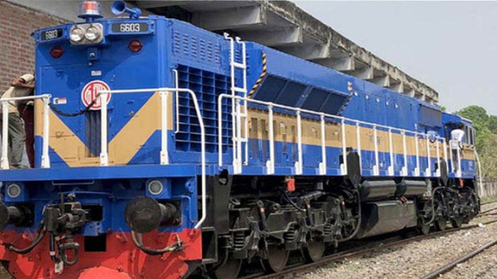 Railway engine shortage causes oil shortage in Rangpur, public life in five districts in trouble