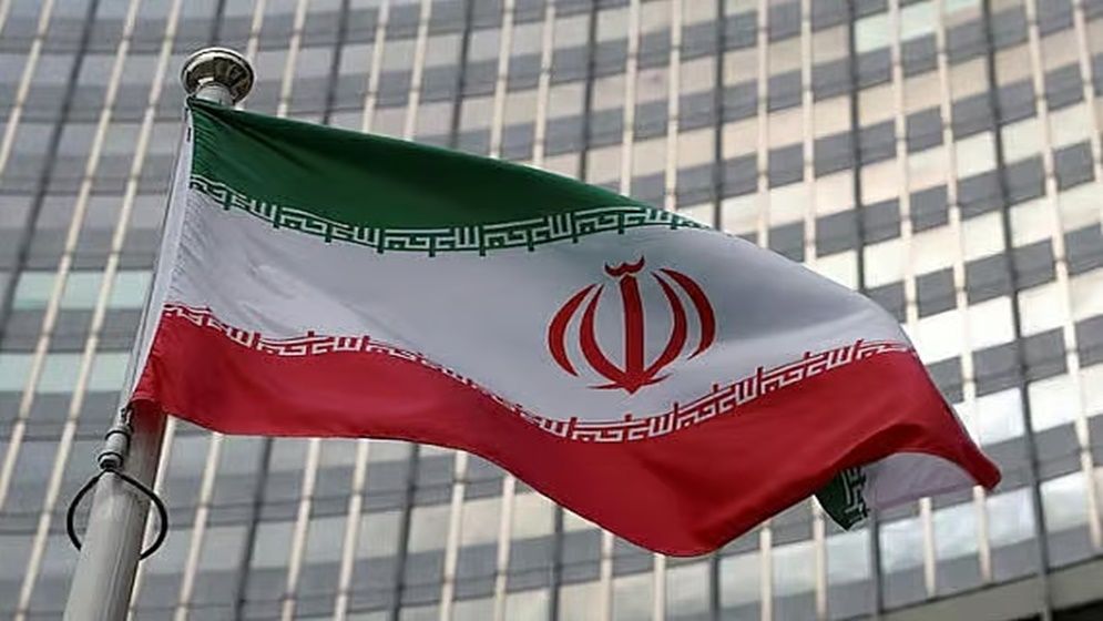 Iran to &lsquo;severely respond&rsquo; to new US-Israeli attacks