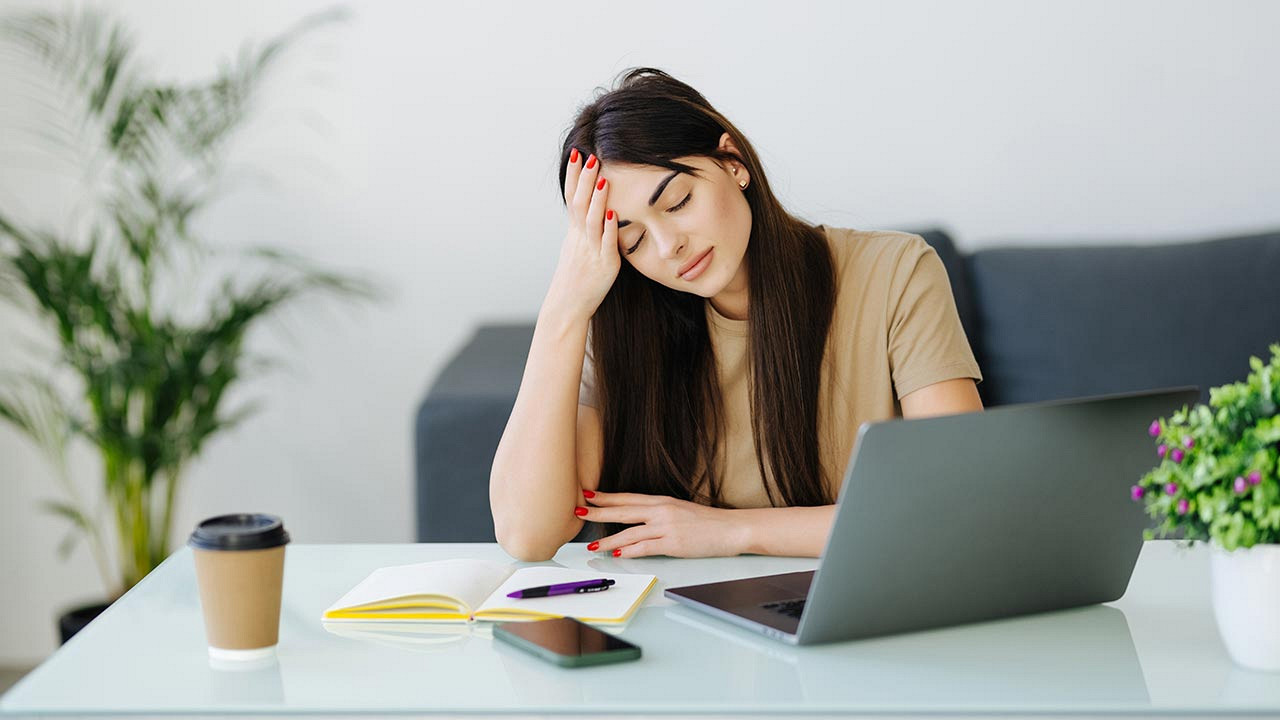 Feeling tired due to lack of sleep? Know what is lacking in the body