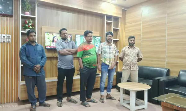মাদক ব্যবসায়ীকে ছাড়াতে গিয়ে জামায়াত-বিএনপির ৫ নেতা আটক