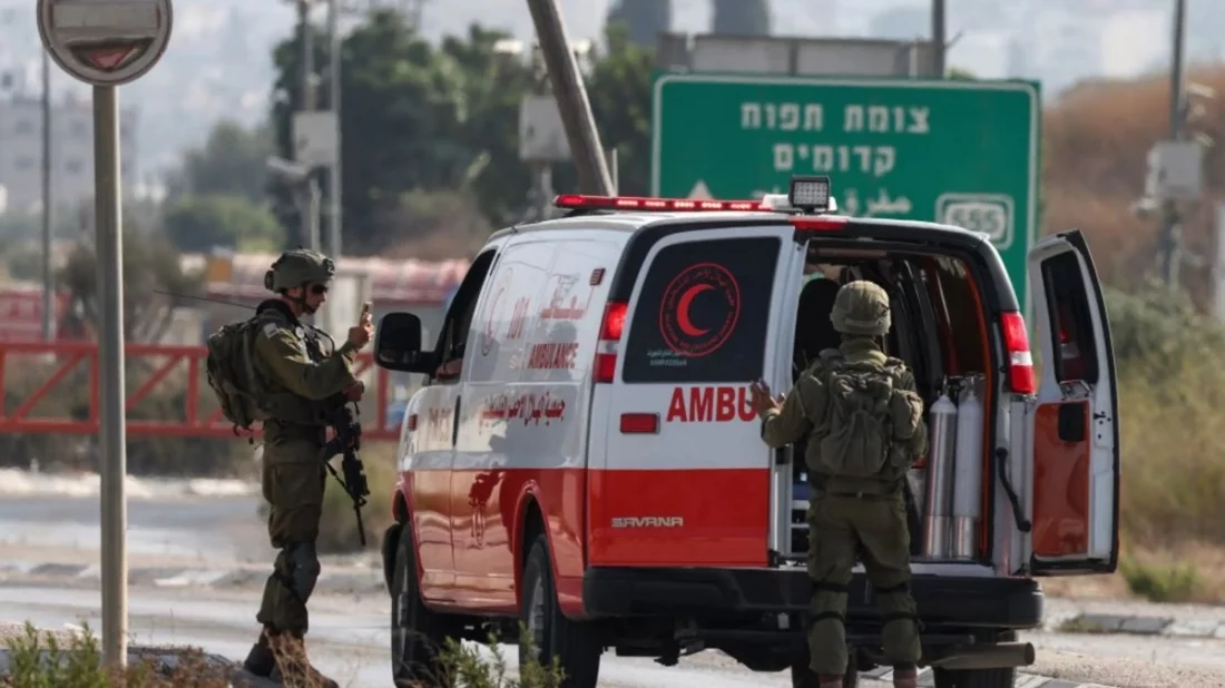 Palestinian woman loses unborn baby after ambulance blocked by Israeli forces