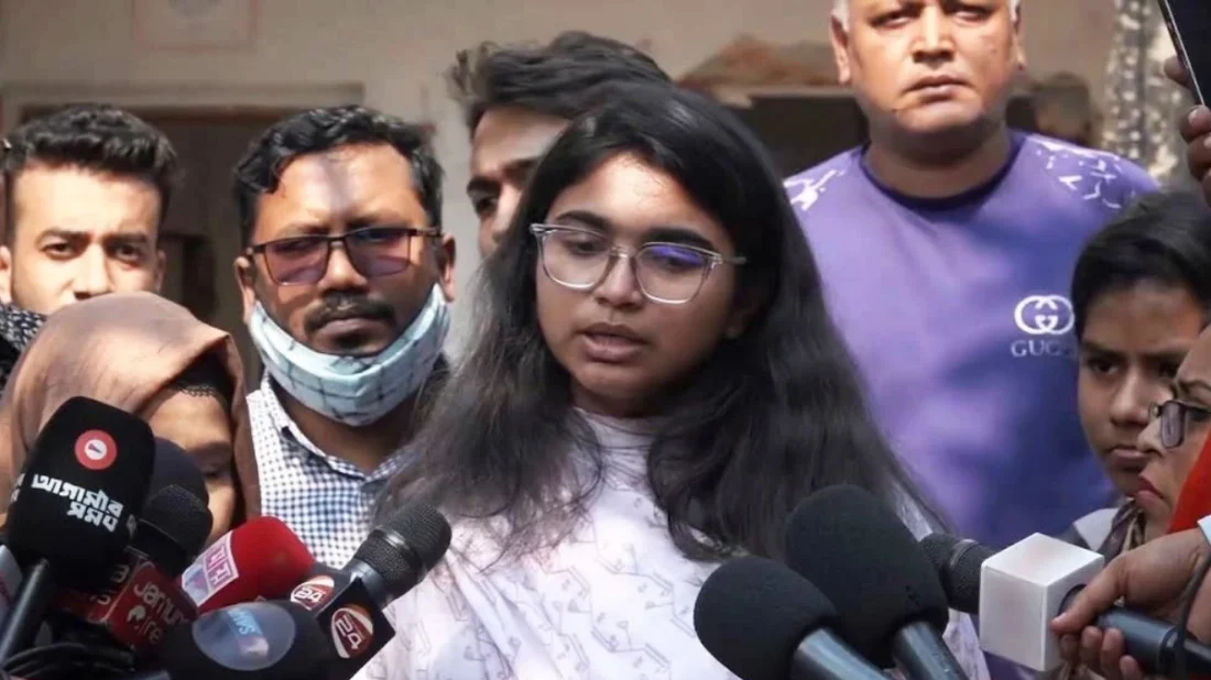 মিরপুরে স্বাস্থ্যকেন্দ্র ভাঙচুরের সময় পুলিশ কী করেছে, প্রশ্ন তাসনিম জারার