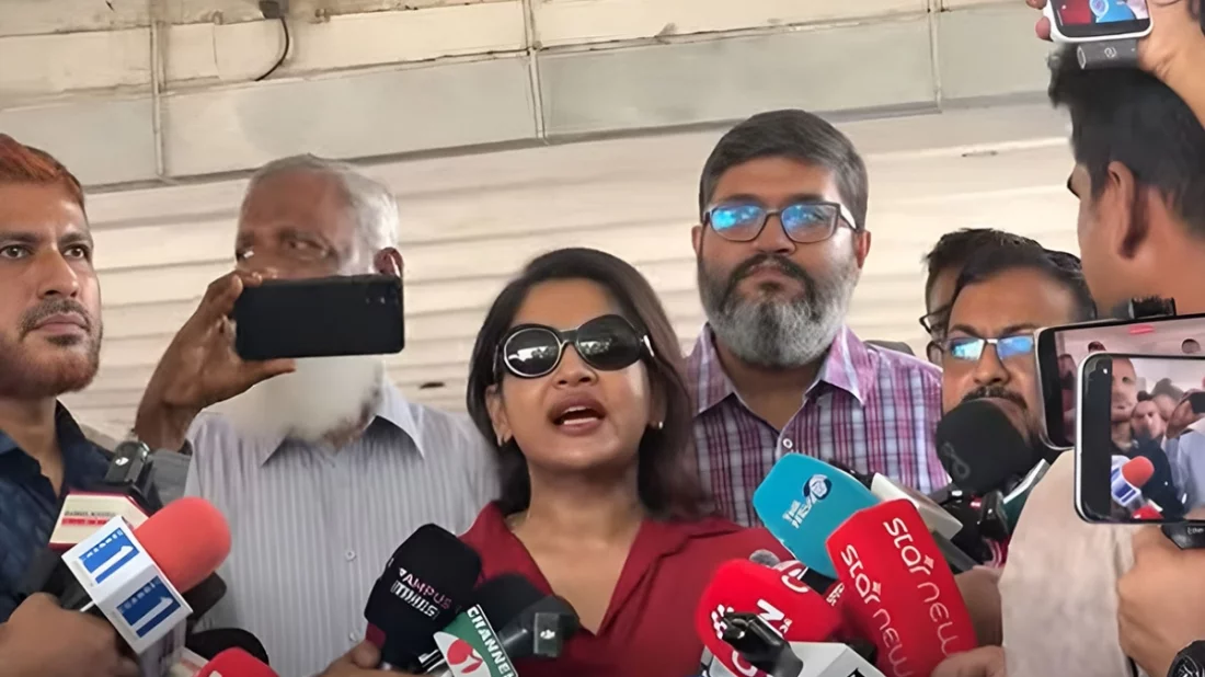দেশে ফিরেই আওয়ামী লীগকে লজ্জার রাজনীতি না করার বার্তা বাঁধনের