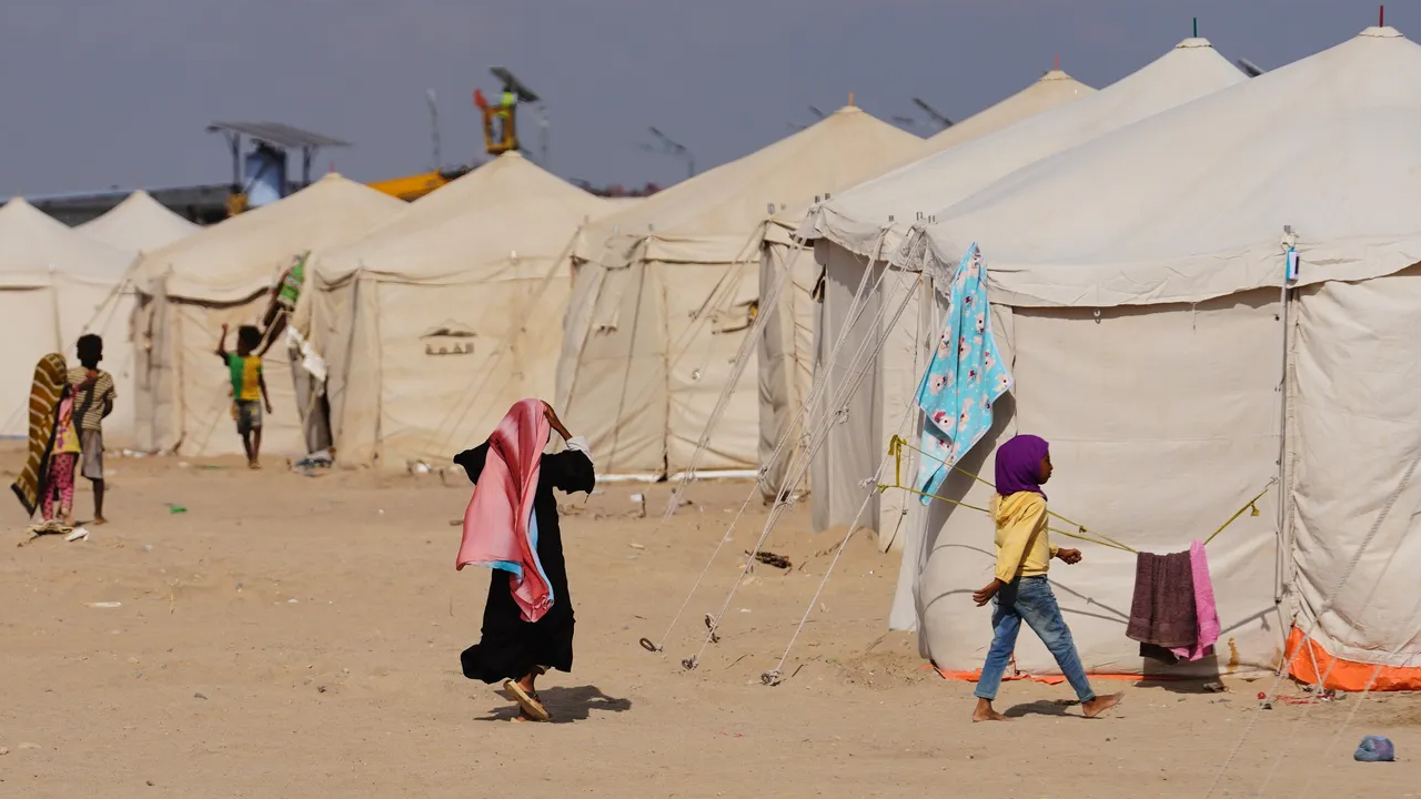 Severe Fuel Crisis in Yemen: 1.6 Million Children in Taiz Face Risk to Drinking Water Supply