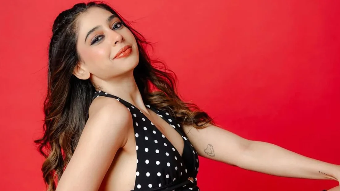 কাজের সুযোগ দিতে শারীরিক সম্পর্কের প্রস্তাব, বিস্ফোরক অভিযোগ অভিনেত্রী নীতি টেলরের
