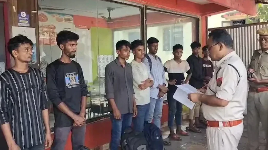 আসামে রেলস্টেশন থেকে বাংলাদেশি সন্দেহে ৯ নাগরিক আটক
